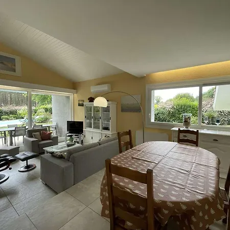 Avec Piscine Et Animaux Admis - 8-10 Pers. - Fr-1-881-7 Villa